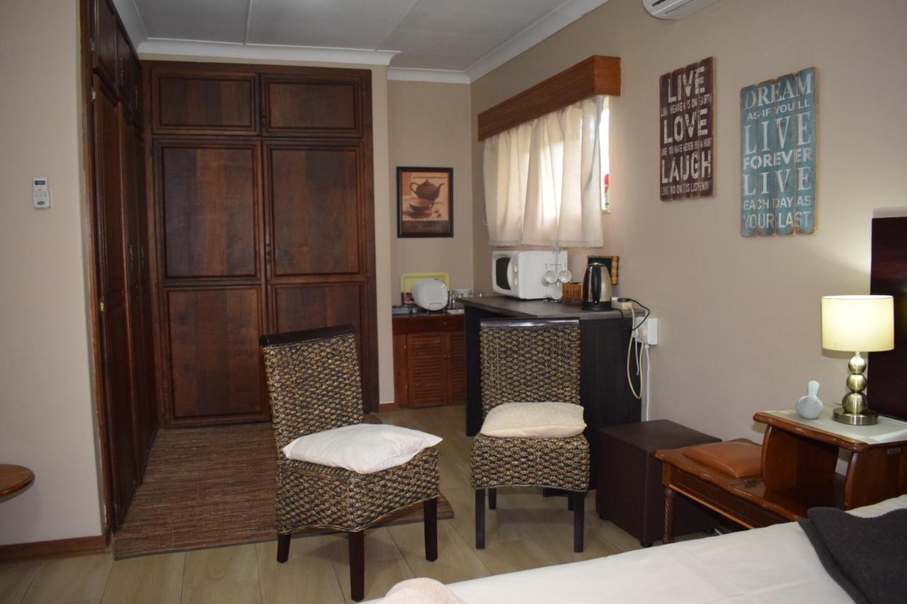 Gemstone Guest House Klerksdorp Zewnętrze zdjęcie